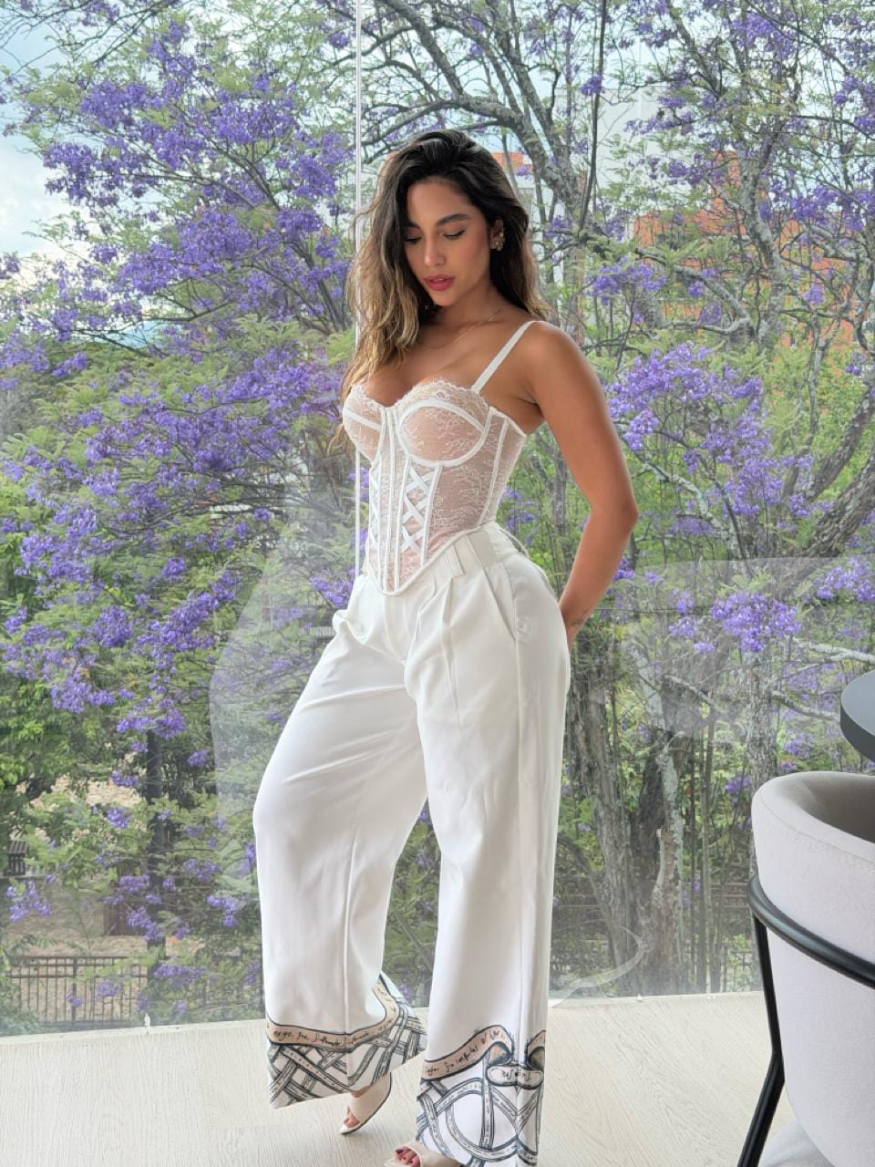 Corset con Tirantes "Medusa" Elegancia y Sofisticación Cod. 45BLANCO